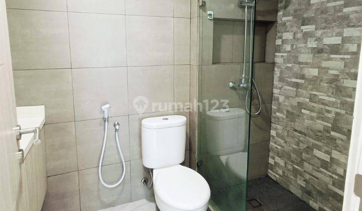 Good Condition Fully Furnished, Taman Anggrek Condominium 2 Bedroom, Middle Floor 2