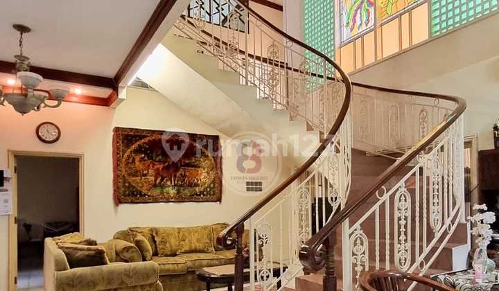 Rumah Besar Siap Huni, Dalam Perumahan Bintaro Jaya Sektor 3