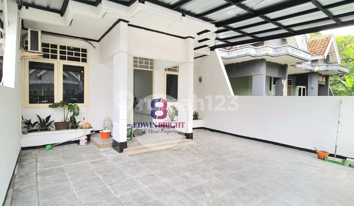 Rumah Muraht Tanah Luas Dalam Cluster di Graha Raya