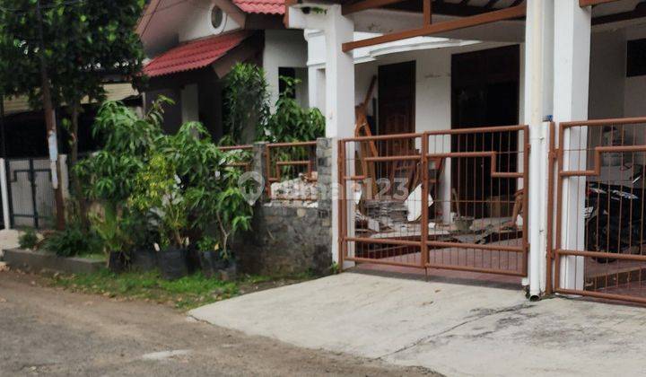 Rumah Lama Hitung Tanah Depan Taman Di Bsd Griya Loka, Tangerang 2