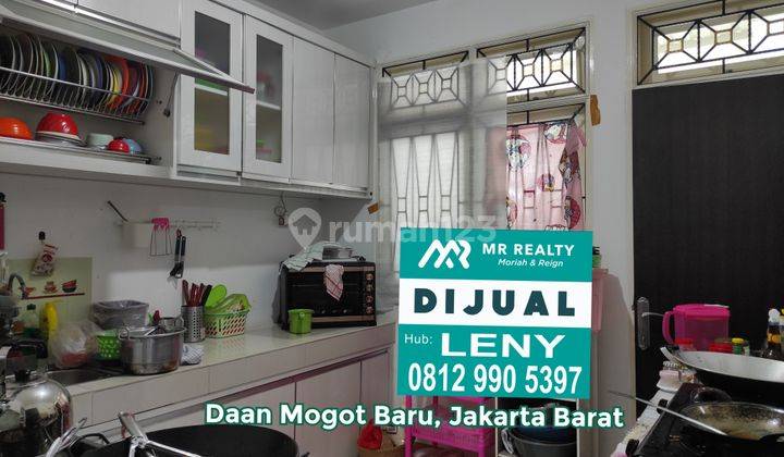 RUMAH SIAP HUNI 2 LANTAI DI KOMPLEK DAAN MOGOT BARU, JAKARTA BARAT 2