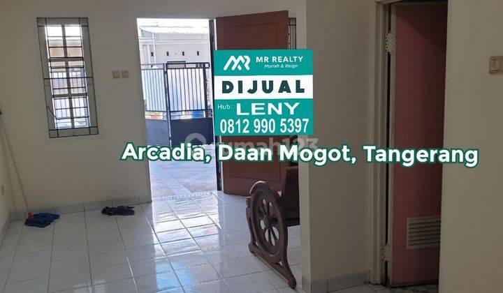 RUMAH BARU RENOVASI 2,5 LANTAI DI KOMPLEK ARCADIA, DAAN MOGOT KM 21, TANGERANG 2