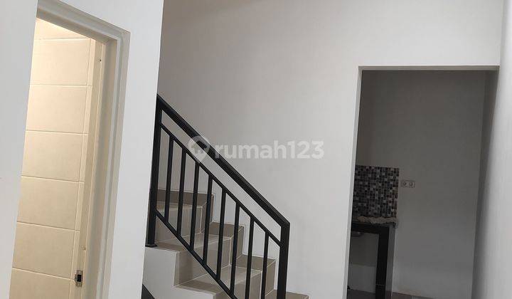 RUMAH BARU MINIMALIS MODERN 3 LANTAI DI TANJUNG DUREN, JAKARTA BARAT 2