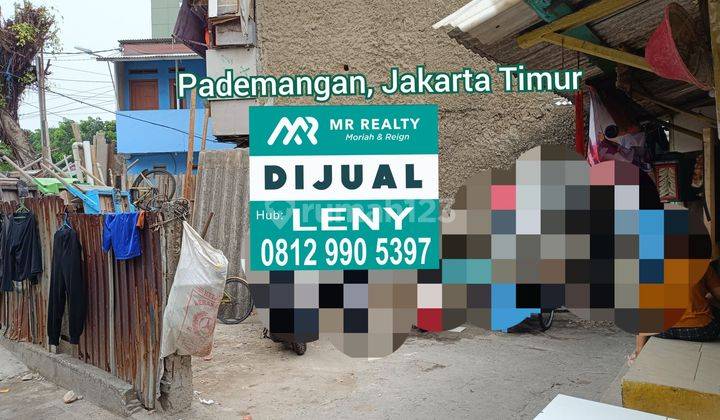 RUMAH LAMA HOOK DI PADEMANGAN, JAKARTA UTARA 2