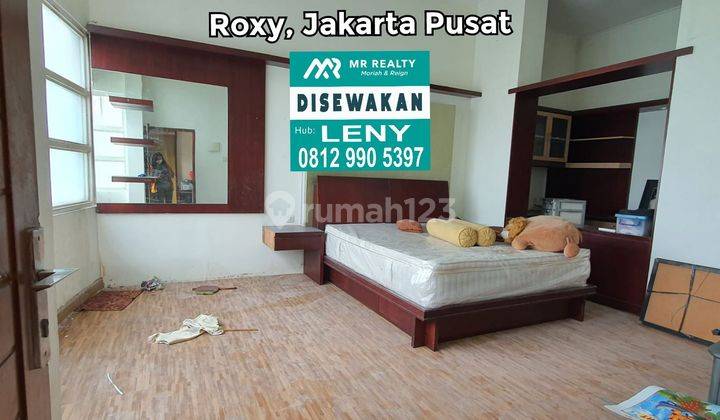 LOKASI STRATEGIS..RUMAH BAGUS SIAP HUNI 2,5 LANTAI DI ROXY, JAKARTA PUSAT 2