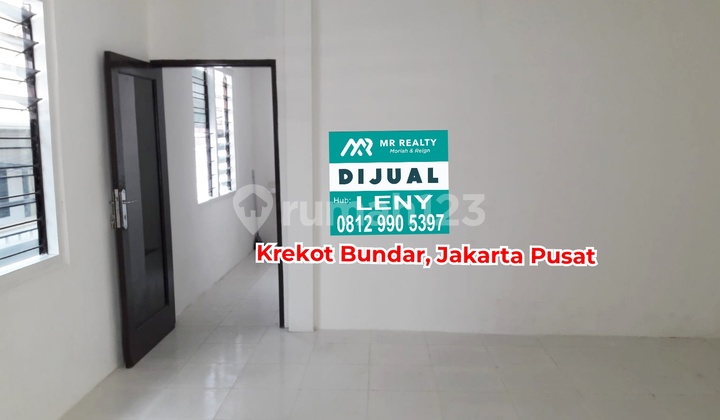 Rumah Bagus Full Renovasi 2,5 Lantai di Krekot Bundar, Jakarta Pusat 2