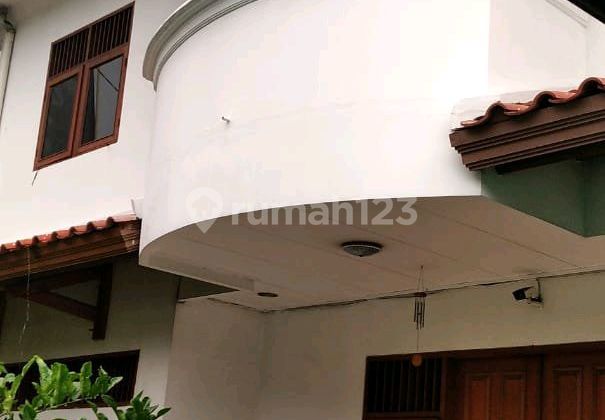 Ready-to-Occupy 2-Story House in Cideng, Central Jakarta