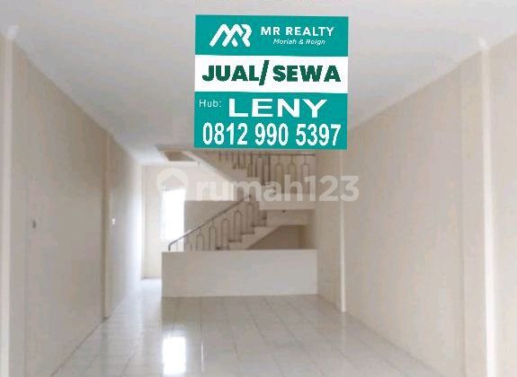 3-Story Shop House in Tanjung Duren, West Jakarta 3-Story Shop House in Tanjung Duren, West Jakarta