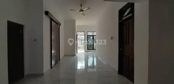 Disewakan Rumah Bagus Siap Huni di Rempoa Veteran 2