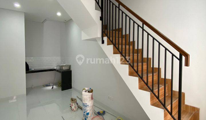 Rumah 2Man Bangunan Baru 3 Lt Di Tomang, Jakarta Barat 1