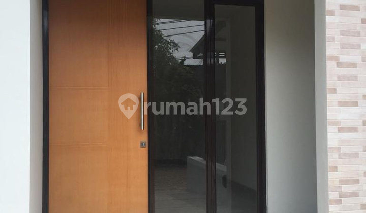 Cluster House in BSD at a Good Price, Rarely Available 2
