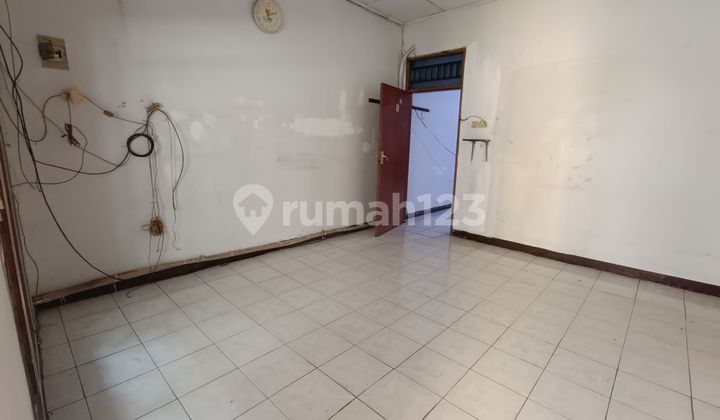 Disewakan Rumah Di Jelambar Dekat Stasiun Jarang Ada 2