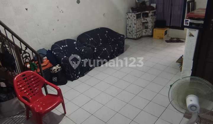 2-Storey House 6 Meters Wide in Poris. Flood-Free. 2