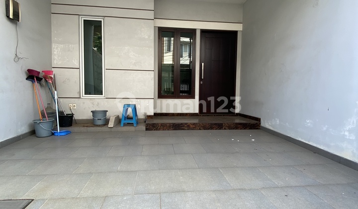 Listing Eksklusif Rumah di Cideng Lokasi Komplek 2