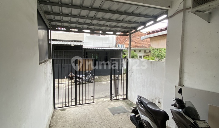 Ruko Siap Pakai di Petojo Dekat Itc Roxy Mas Ruko Siap Pakai di Petojo Dekat Itc Roxy Mas