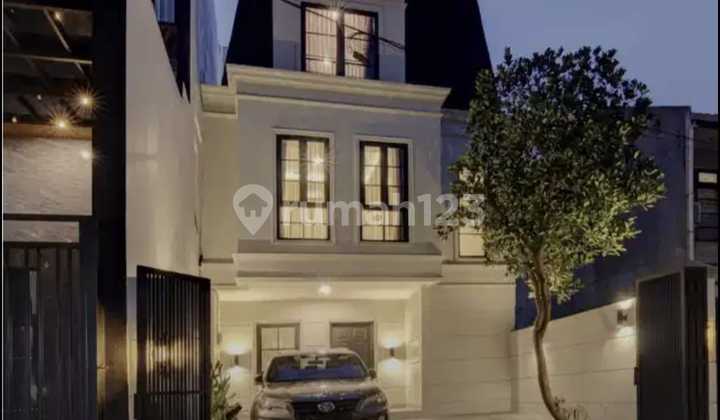 Rumah Mewah 3Lt Pluss Swiming Pooll di Pusat Kota Cempaka Putih