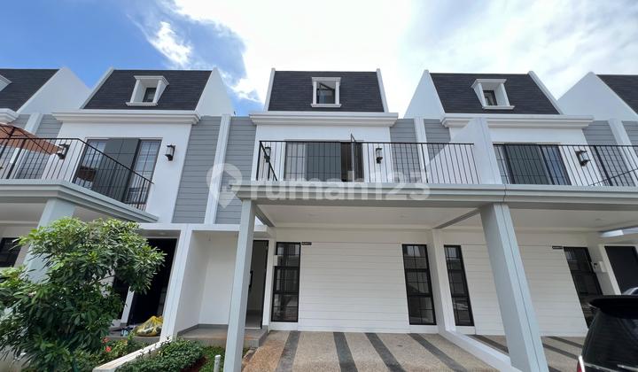Dijual Cepat Rumah Maison de Wisteria Attic, Jakarta Timur