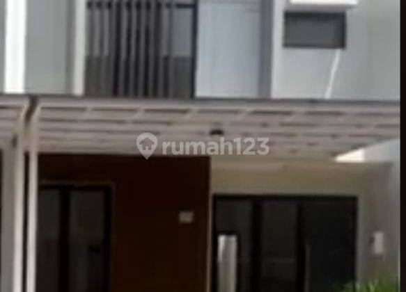 Rumah bagus full renov siap huni jual cepat di JGC cakung Jakarta timur  1