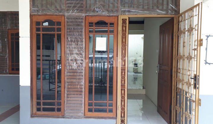 Dijual Rumah Hoek di Harapan Indah 1 Bekasi