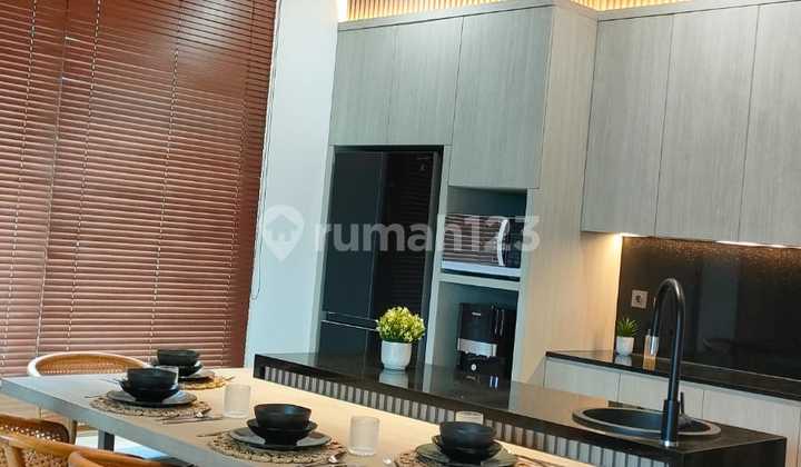 Condovilla Fully Furnished with Views of Golf Course and Lake in Bogor