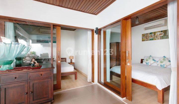 Villa 2 Lantai Siap Huni Bergaya Tropical Balinese Berada Sangat Terawat Dekat Ke Seminyak 12