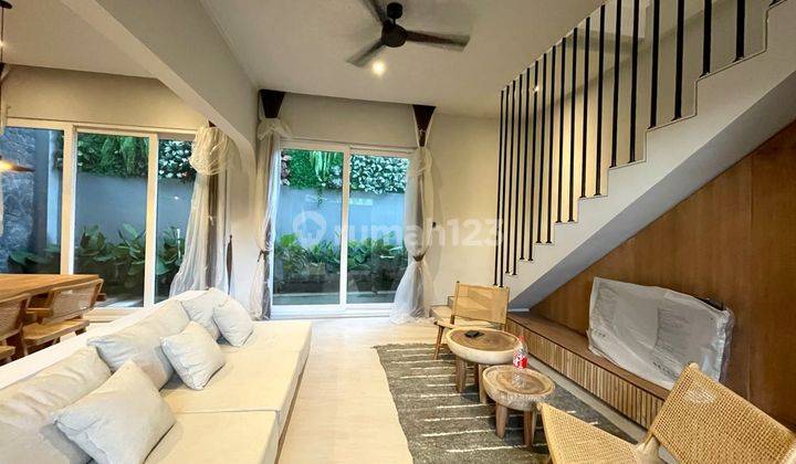 Tropical Modern Villa Freehold Fully Furnished In Berawa Canggu 1