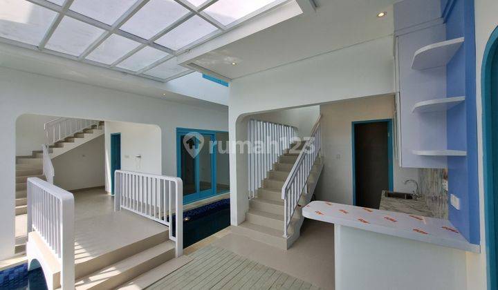 Freehold Villa Santorini Style Dekat Pantai Melasti Ungasan 2