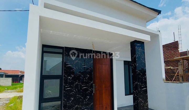 Rumah dijual siap huni bandung Rumah Semi Furnished Baru SHM - Sertifikat Hak Milik 2