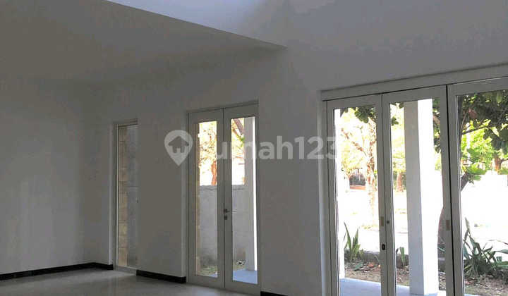 Affordable House in Citraland Surabaya 2