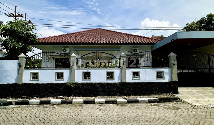 Dijual Rumah Hook Baru Renovasi Kutisari Indah Siap Huni