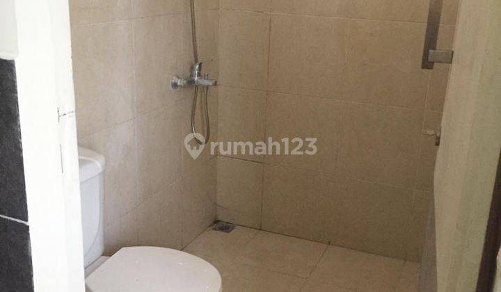 Disewakan Rumah 2 Lantai Green Wood Citraland 10
