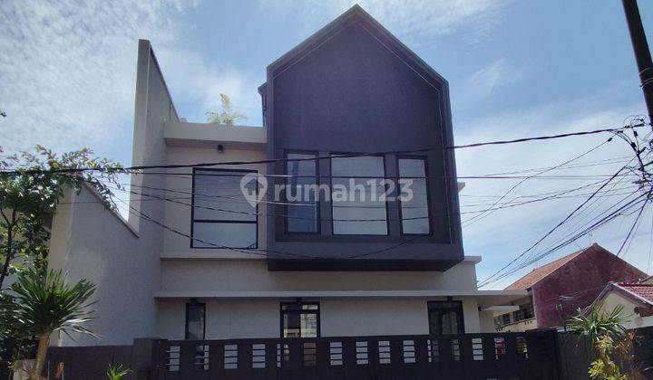 Dijual Rumah Baru Babatan Pantai 1