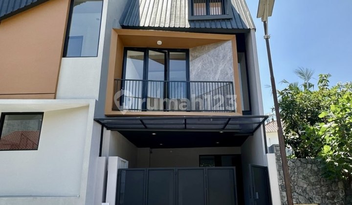 Dijual Rumah Baru Gress Purimas Gununganyar dekat Raya MERR Dijual Rumah Baru Gress Purimas Gununganyar dekat Raya MERR