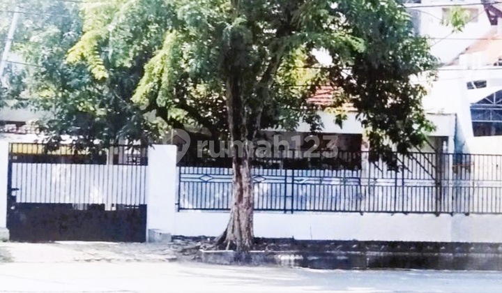 For Sale House in Karangmenjangan City Center Gubeng Mulyorejo