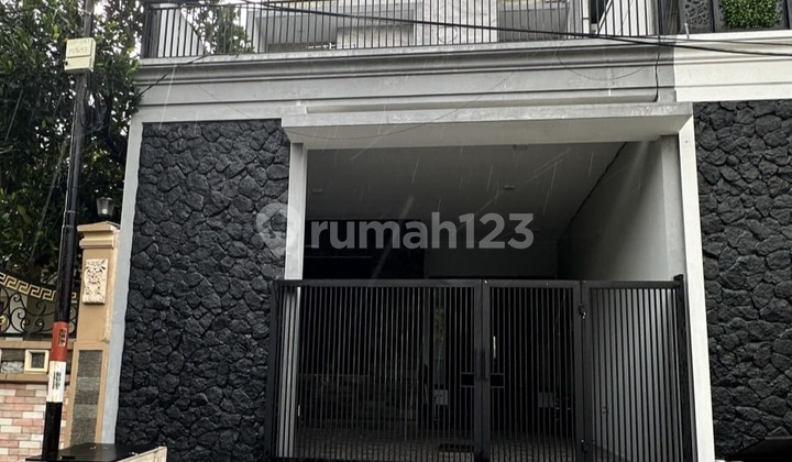 Rumah Baru 2 Lt Siap Huni Lokasi Sby Selatan di Jemur Andayani