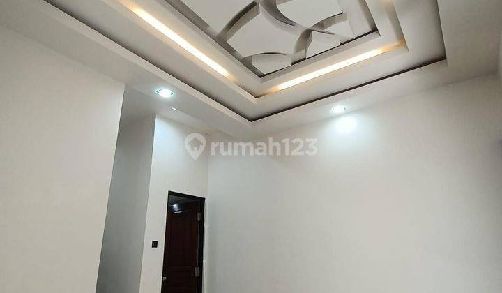 Dijual Rumah Baru Elegan di Brigjen Katamso Waru Sidarjo 2