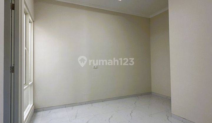 Dijual Rumah Baru Minimalis Lebar 6 di Perumahan Nginden Intan Timur 2