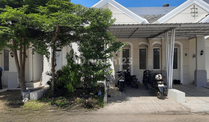 Rumah di Sekitar Jalan Metro Tanjung Bunga
, Makassar 1