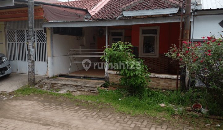 Rumah di Makassar Kota Sekitar Jalan Metro Tanjung Bunga , Makassar