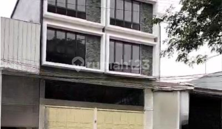 For Sale: Shop House in Makassar Near Dr Ratulangi Road, Rajawali Street, Cendrawasih Street 1