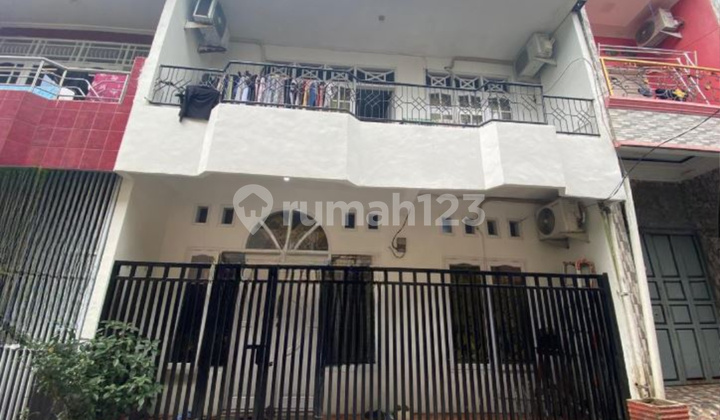 Dijual Rumah Makassar Sekitar Jalan Tentara Pelajar, Jl Dr Wahidin Sudirohusodo, Jl Yos Sudarso 1