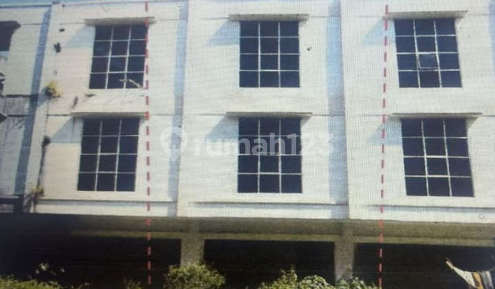 For Sale: Shophouse in Makassar, Around Jalan Perintis Kemerdekaan 1