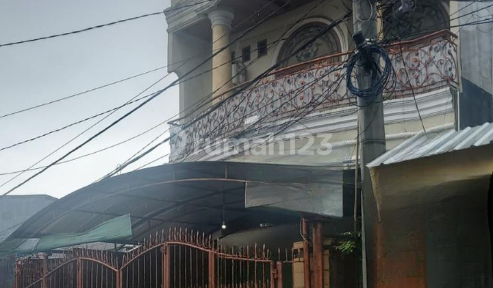 For Sale: Shop House in Makassar Near Veteran Street, Banta Bantaeng Road, Wijaya Kusuma Street 1