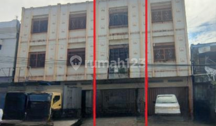 For Sale: Shophouse in Makassar near Bandang Street, Satangnga Street, Andalas Street. 1