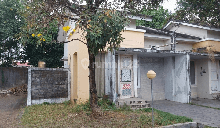 Rumah di Sekitar Jalan Metro Tanjung Bunga, Makassar 1