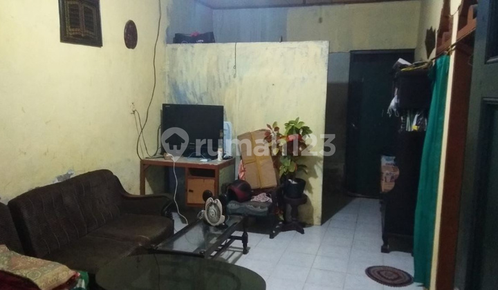 For Sale House in Makassar near Letjen Hertasning Street, Toddopuli Raya Street, Pengayoman Street 2