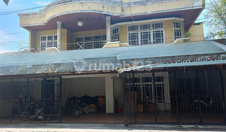 For Sale House in Makassar, Around Ap Pettarani Street, Timah Street, Pelita Raya Street