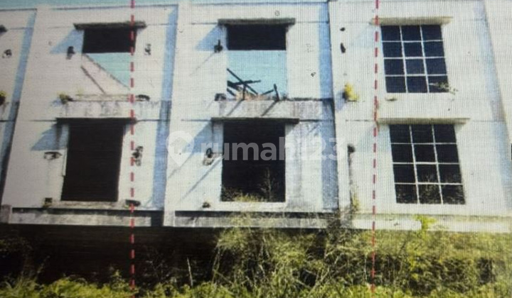 For Sale: Shop House in Makassar, Near Jalan Perintis Kemerdekaan 1