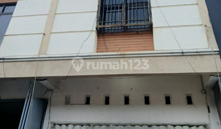 For Sale Shop House in Makassar, Near Tentara Pelajar Street, Cakalang Street, Yos Sudarso Street 1