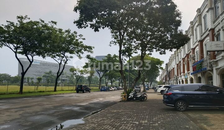 Strategic Affordable Bolsena Gading Serpong Shop House